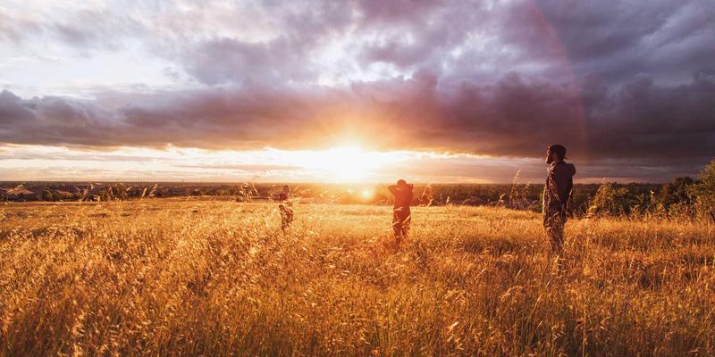 从职业装到探险装备：Y-福服如何以技术面料与结构设计重塑企业工装新标准