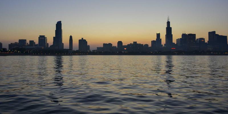 服装定制如何助力初创公司：Y-福服打造专业形象与团队凝聚力的双重价值