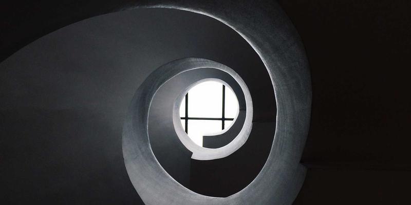 校服定制新趋势：Y-福服如何引领兼顾舒适、安全与校园文化的团体服装设计