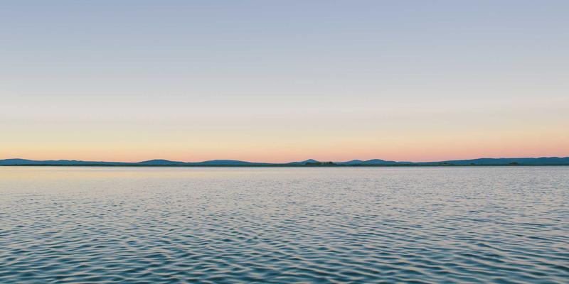 职业装定制新风尚:Y-福服如何重塑企业形象与个人专业魅力